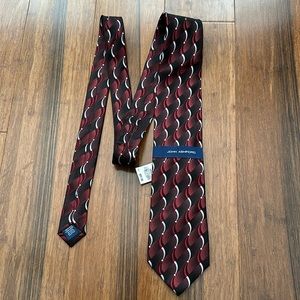 Men’s John Ashford 100% Silk Wavy Geos Nevk Tie - Brand New! Never Worn!